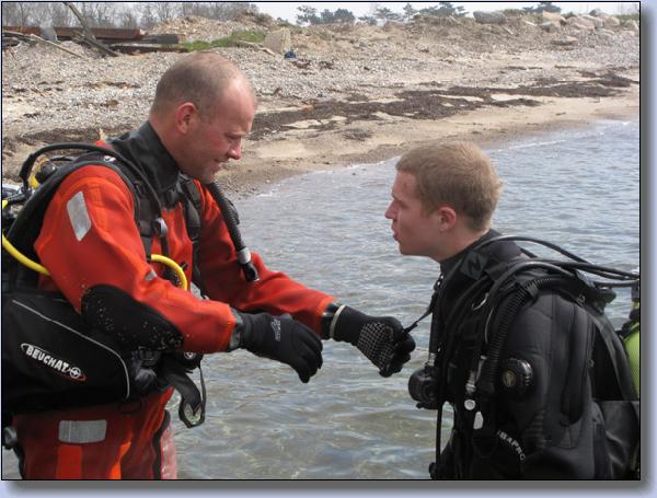 410 Jakob og Jasper Rescue diver.jpg